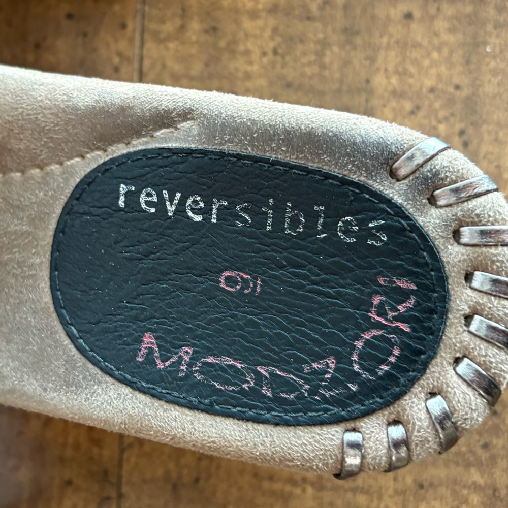 Modzori Troya 2-in-1 Reversible Thong Wedge Sandals Women 9 Pewter & Butter Cl - Picture 6 of 7